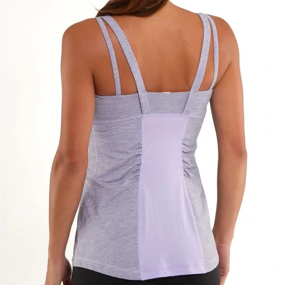 (3/100$) Lululemon Active Strength Tank - Picture 2 of 8